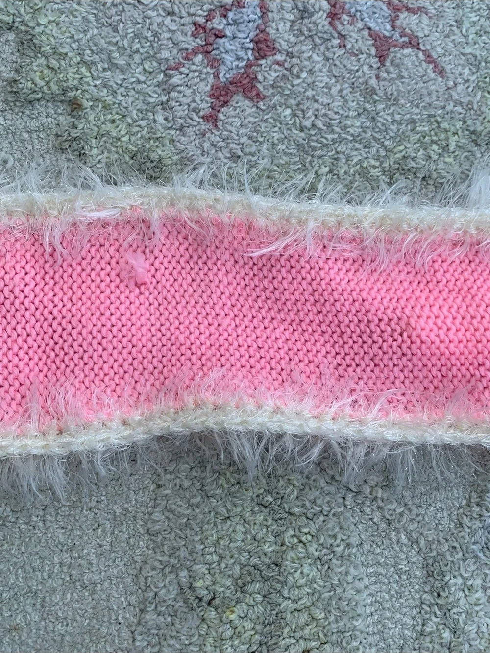 Dickens’s Closet Pink Knit Pet Scarf with White Faux Fur Trim